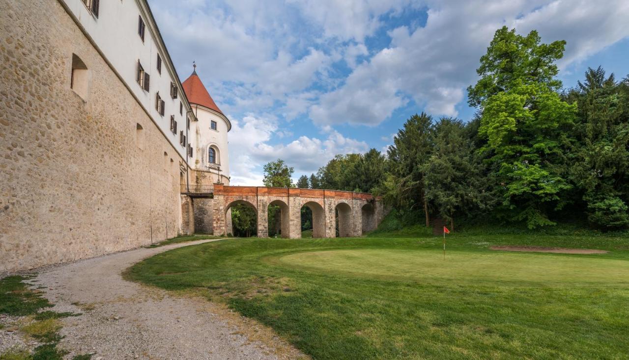 Hotel Mokrice Castle Estate Obrezje Exteriér fotografie